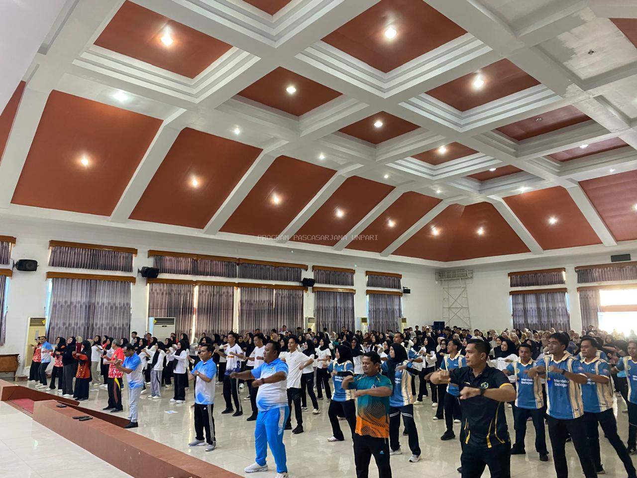 Prodi Pendidikan Profesi Guru Hidupkan Semangat Pagi Lewat Senam Bersama